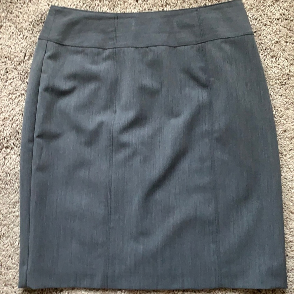 Gray pencil skirt
